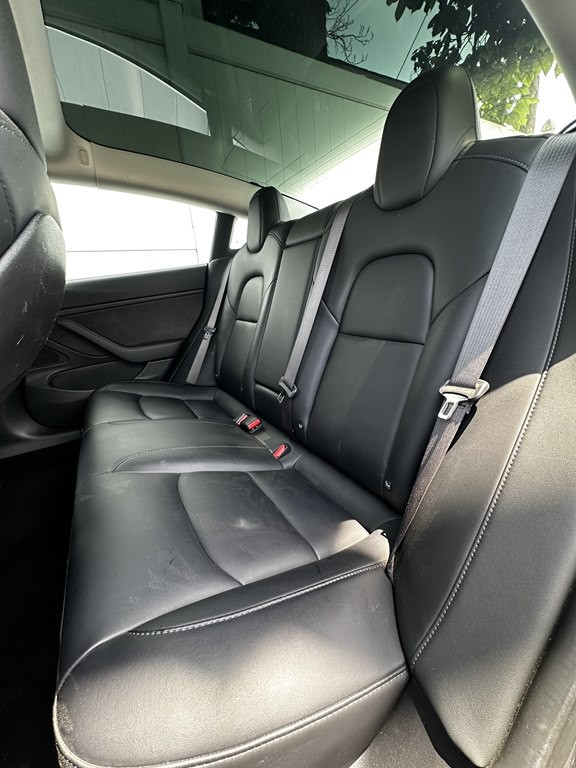 2018 Tesla Model 3 Image 15