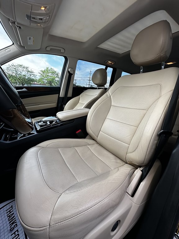 2017 Mercedes-Benz GLS-Class Image 16