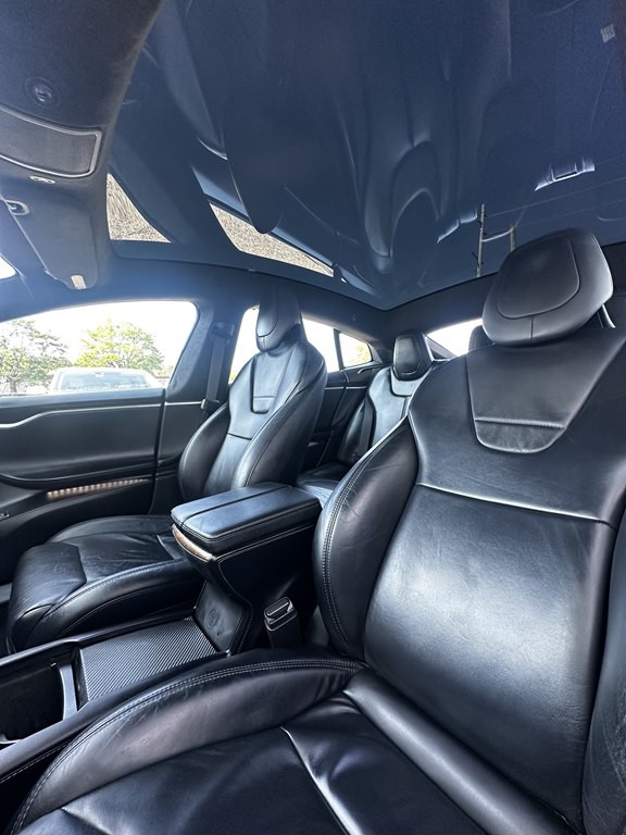 2017 Tesla Model S Image 14