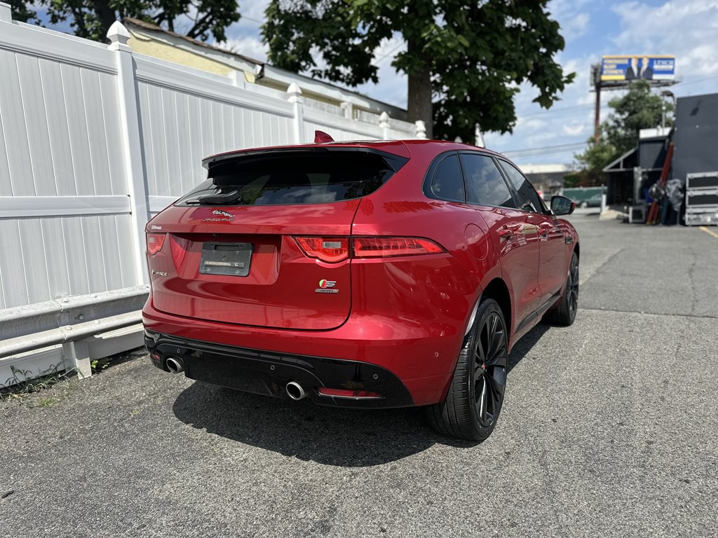 2017 Jaguar F-PACE Image 7