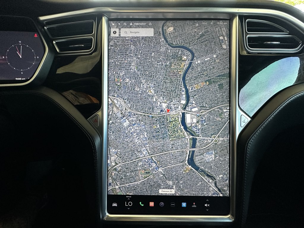 2017 Tesla Model S Image 14