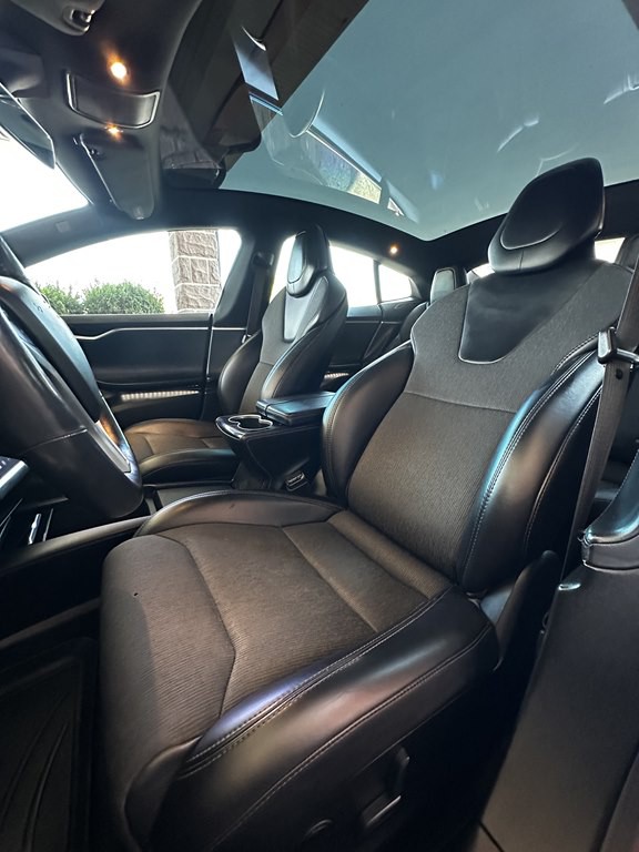 2017 Tesla Model S Image 15