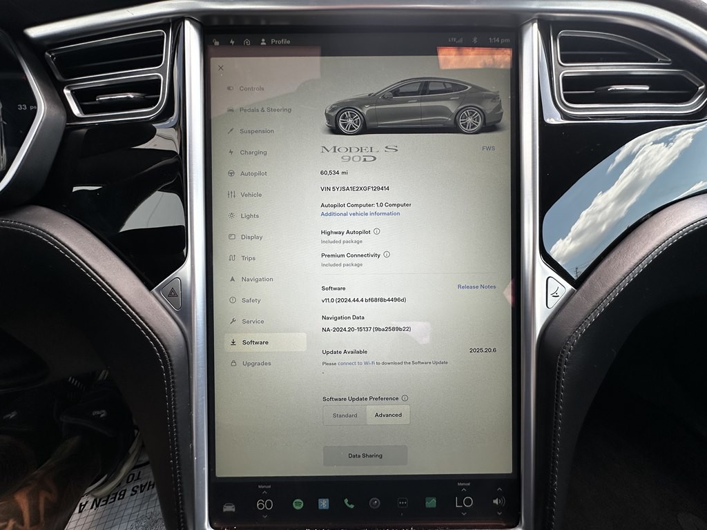 2016 Tesla Model S Image 11