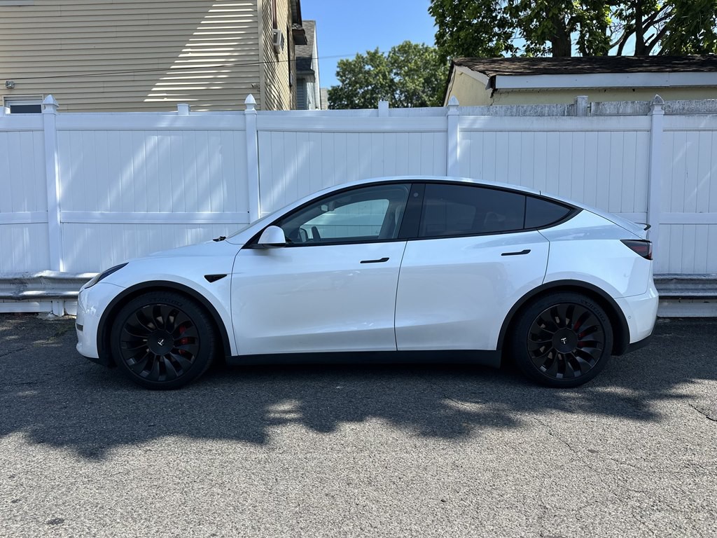 2021 Tesla Model Y Image 4