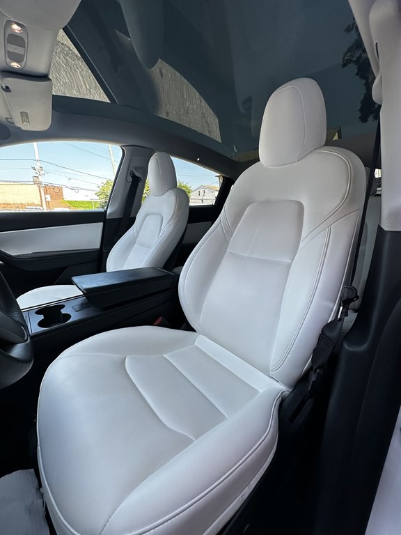 2021 Tesla Model Y Image 14