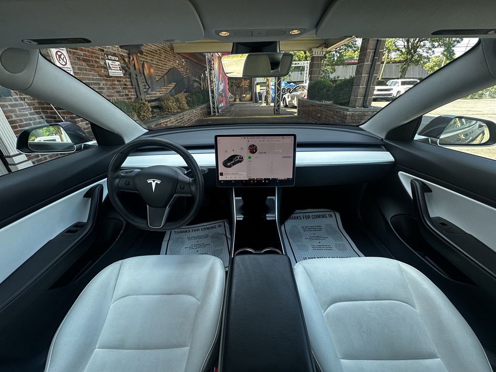 2019 Tesla Model 3 Image 9