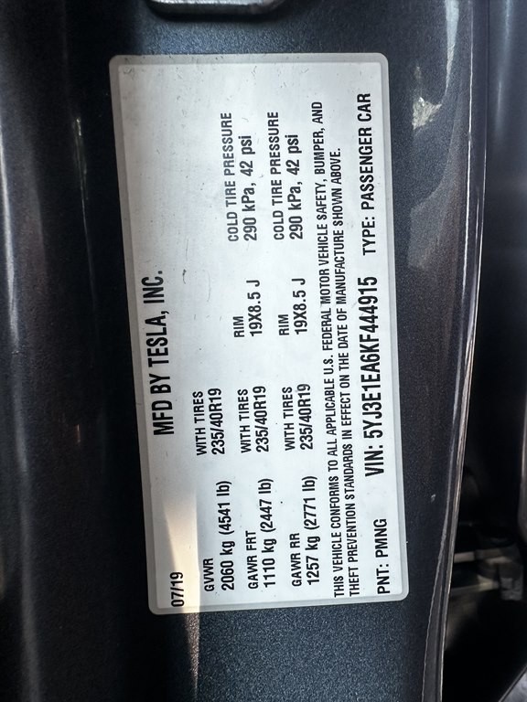 2019 Tesla Model 3 Image 16
