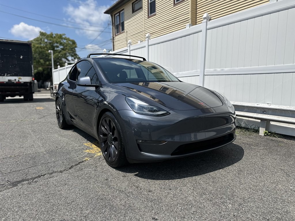 2021 Tesla Model Y Image 3