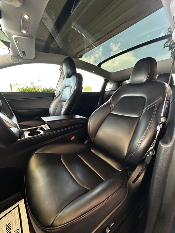 2021 Tesla Model Y Image 14