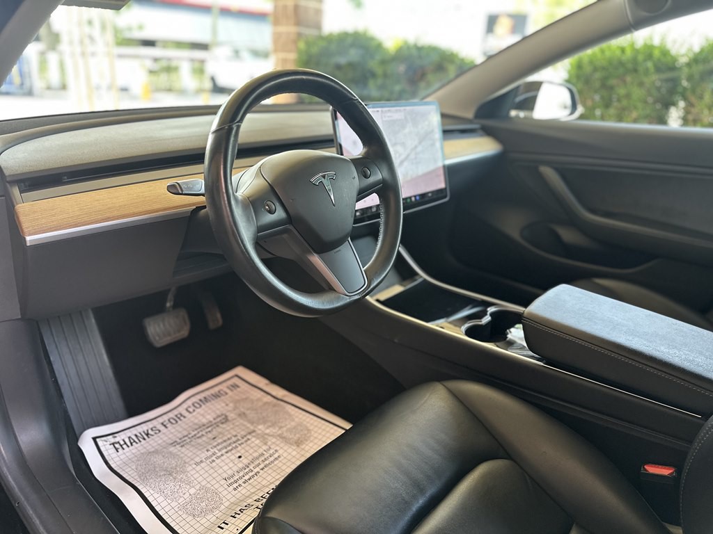 2018 Tesla Model 3 Image 10