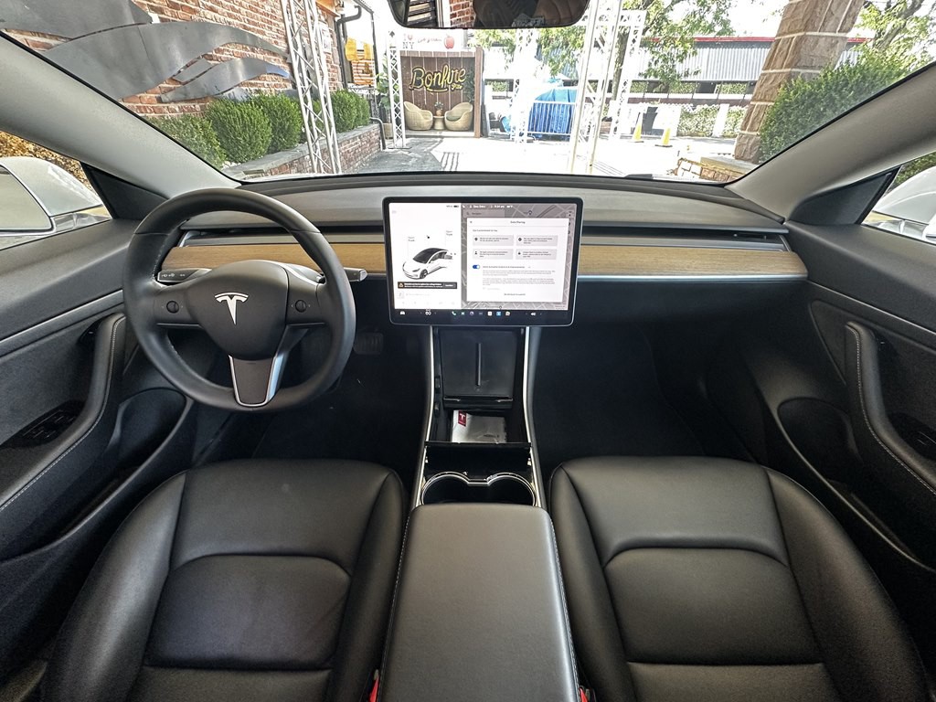 2020 Tesla Model 3 Image 9