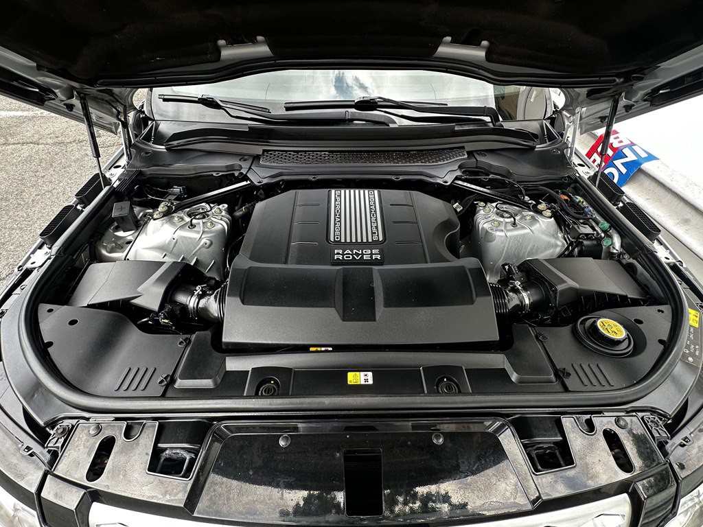 2014 Land Rover Range Rover Sport Image 18