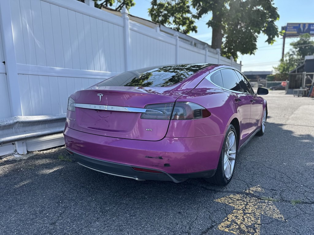 2014 Tesla Model S Image 7
