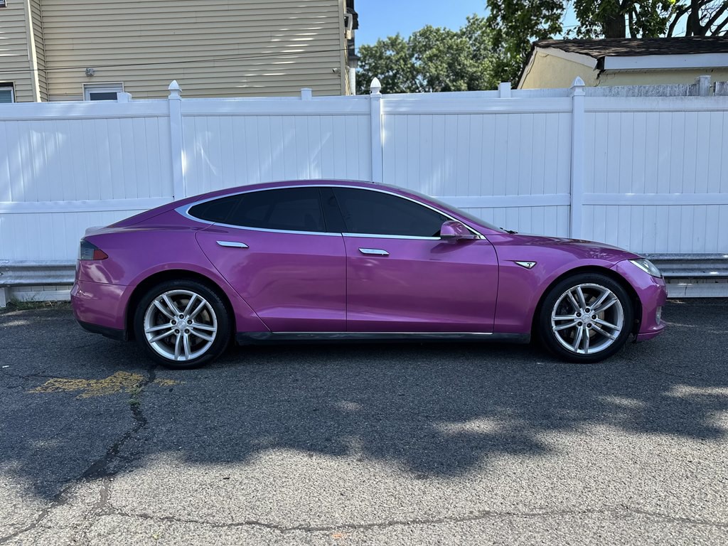 2014 Tesla Model S Image 8