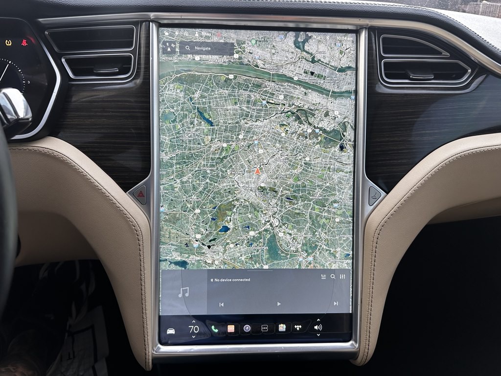 2014 Tesla Model S Image 13
