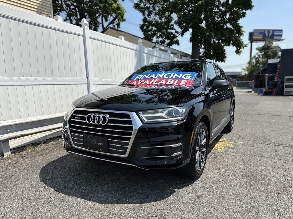 2017 Audi Q7 Image 1