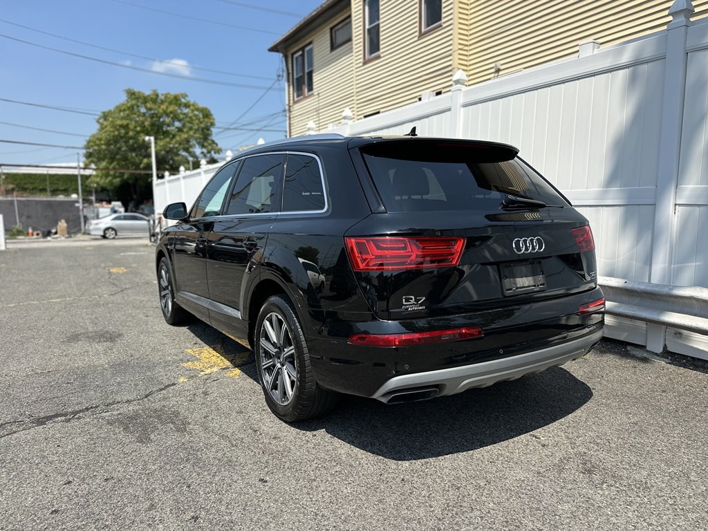 2017 Audi Q7 Image 5