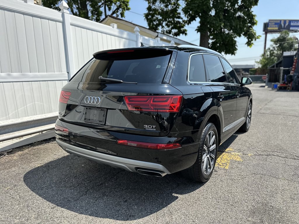 2017 Audi Q7 Image 7