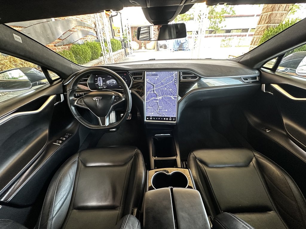 2016 Tesla Model S Image 9