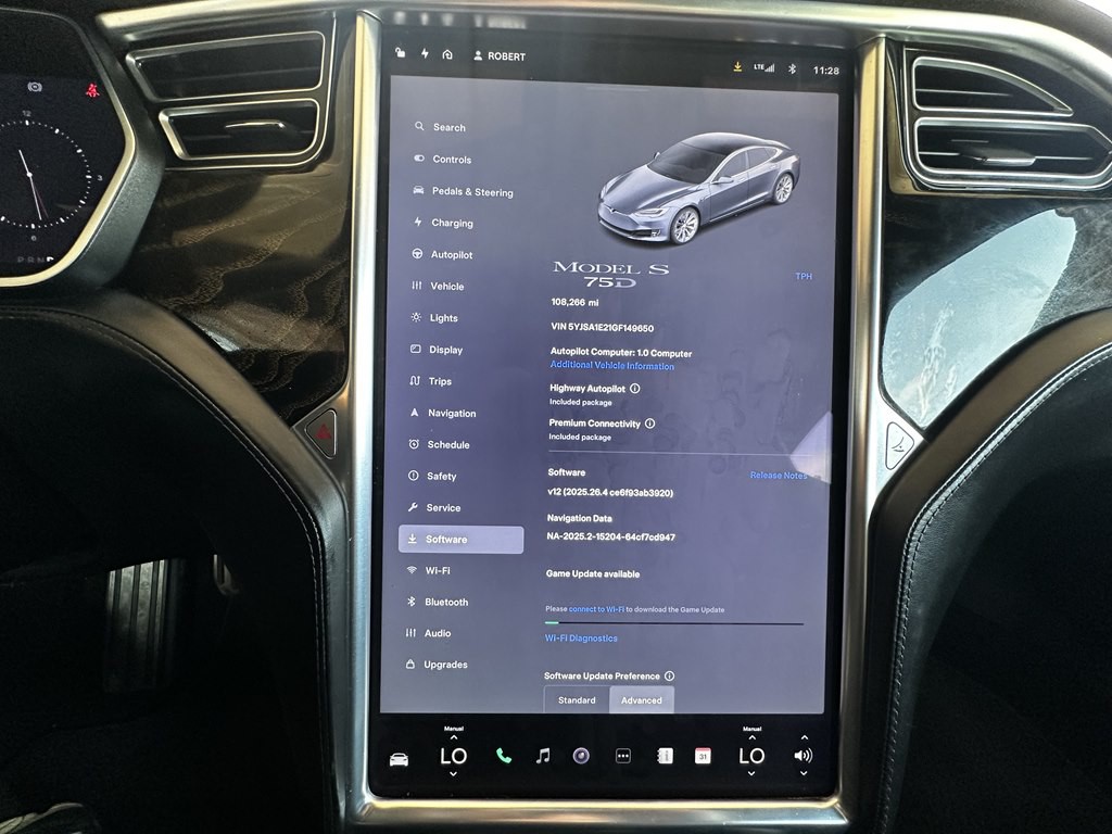 2016 Tesla Model S Image 11