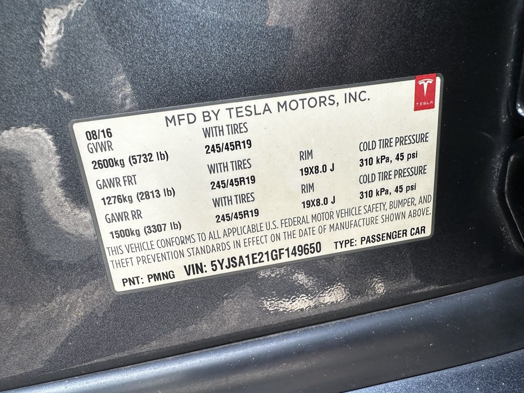 2016 Tesla Model S Image 16