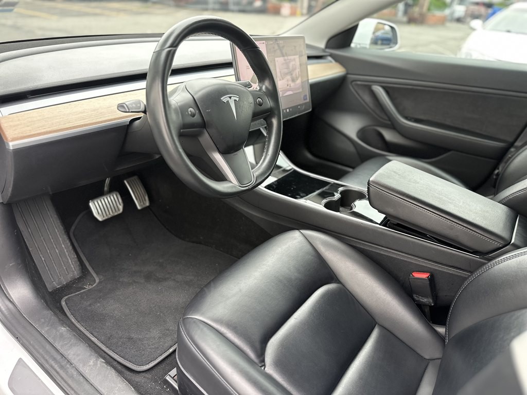 2018 Tesla Model 3 Image 9