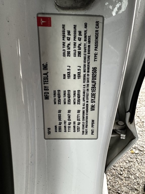 2018 Tesla Model 3 Image 15