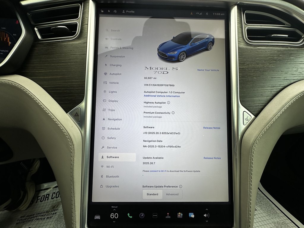 2015 Tesla Model S Image 11