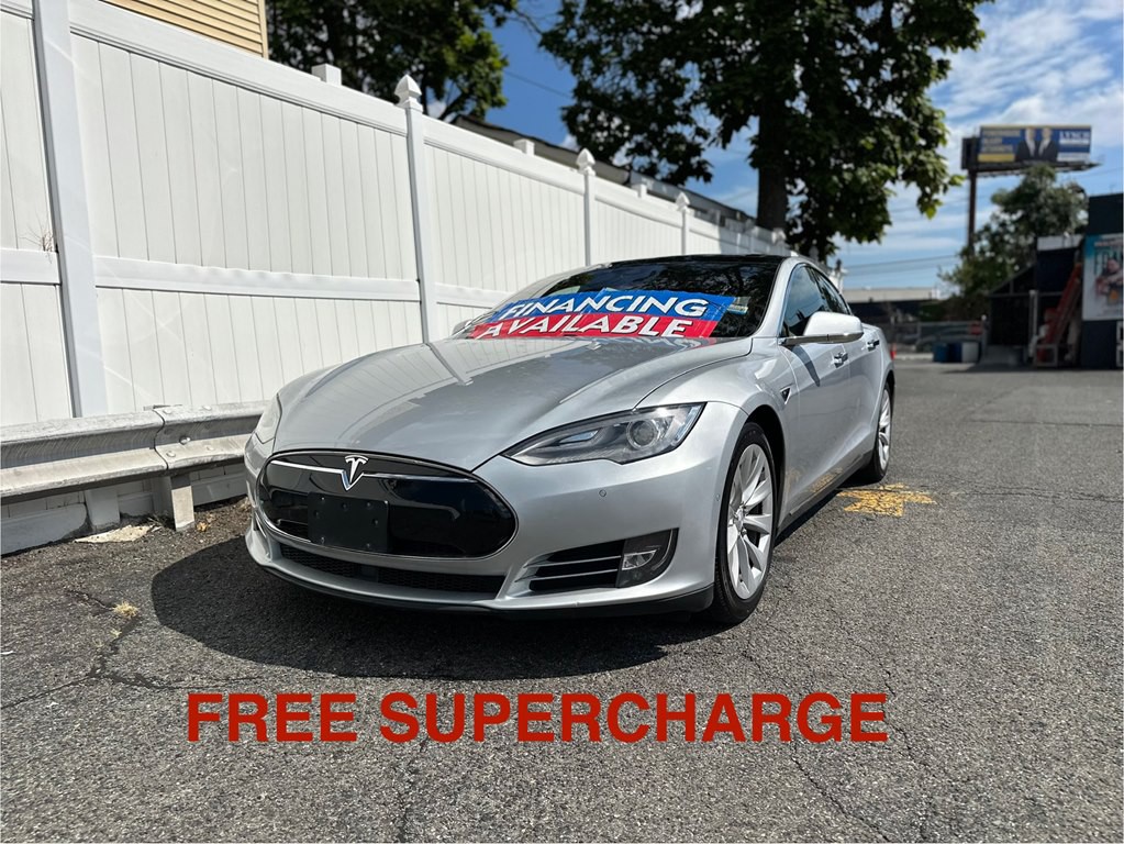 2016 Tesla Model S Image 1