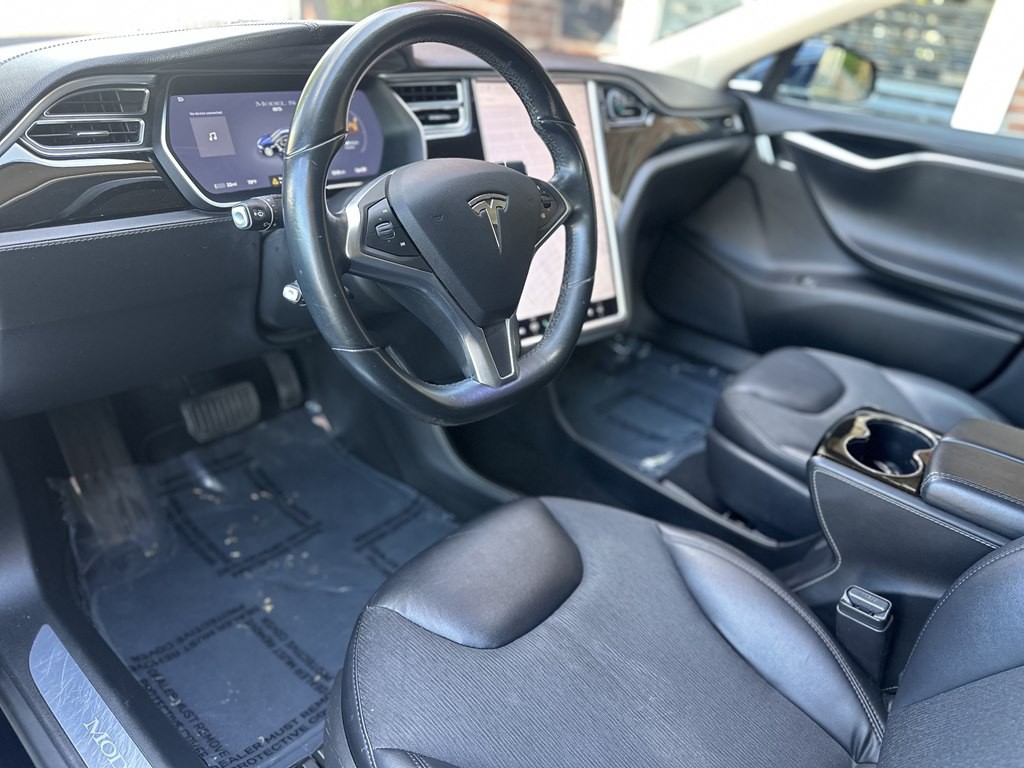 2014 Tesla Model S Image 10
