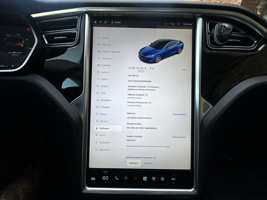 2014 Tesla Model S Image 11