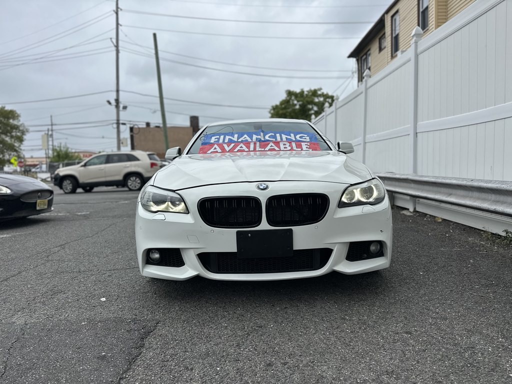 2013 BMW 5 Series Image 2
