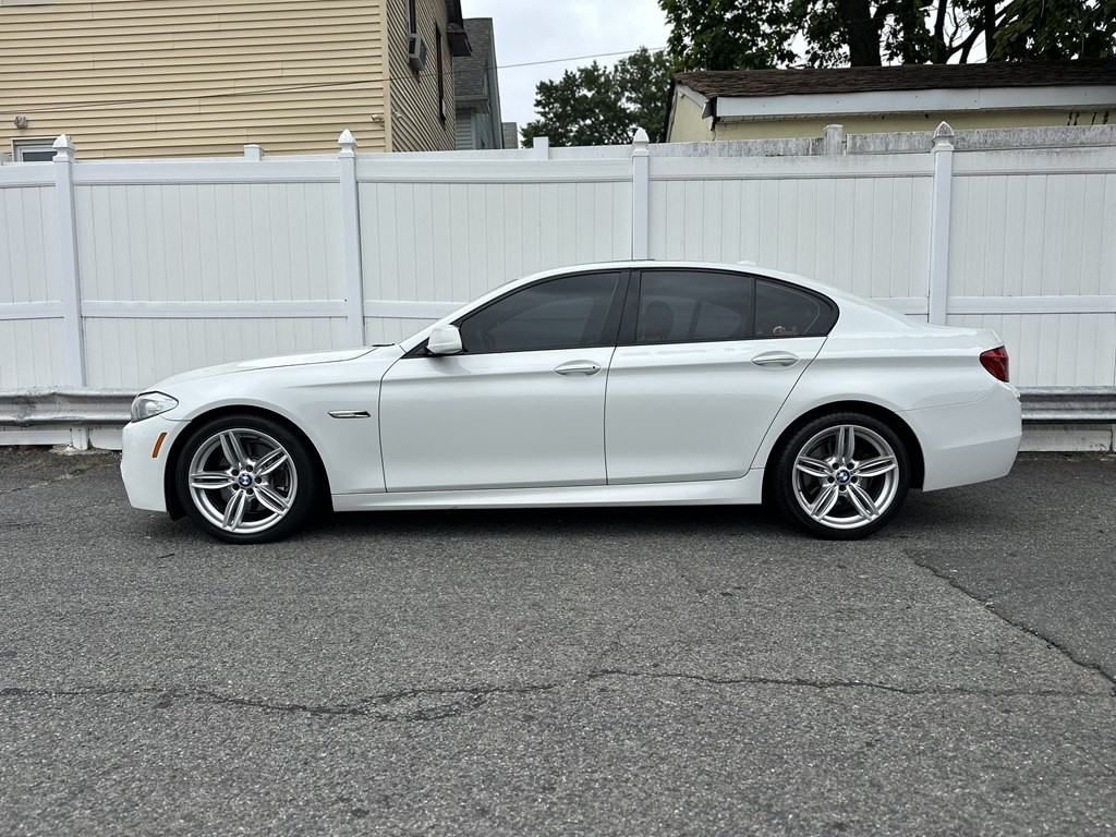 2013 BMW 5 Series Image 4