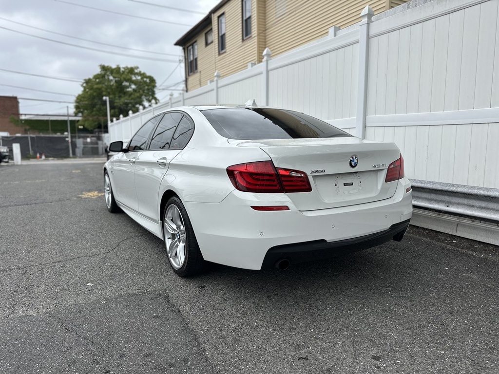2013 BMW 5 Series Image 5