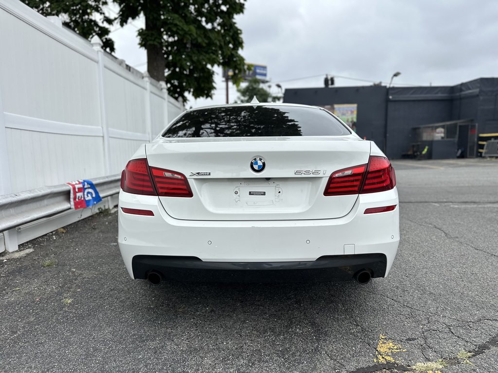 2013 BMW 5 Series Image 6