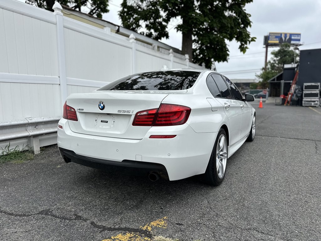 2013 BMW 5 Series Image 7