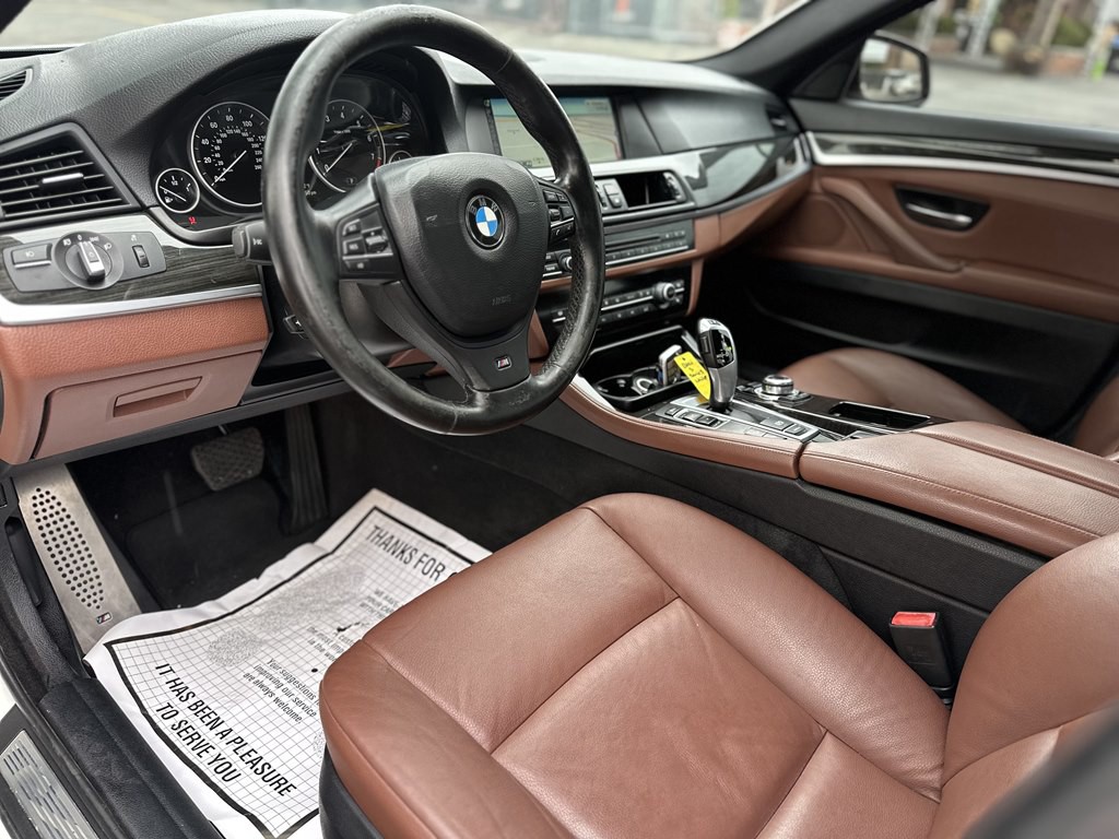 2013 BMW 5 Series Image 10