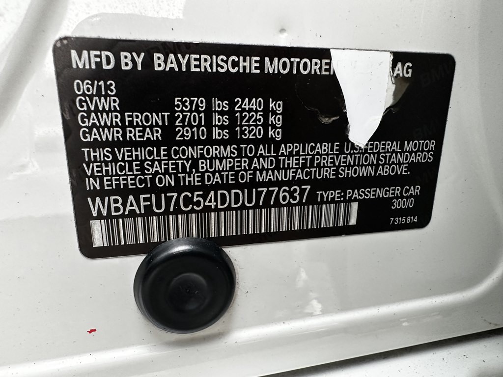 2013 BMW 5 Series Image 17