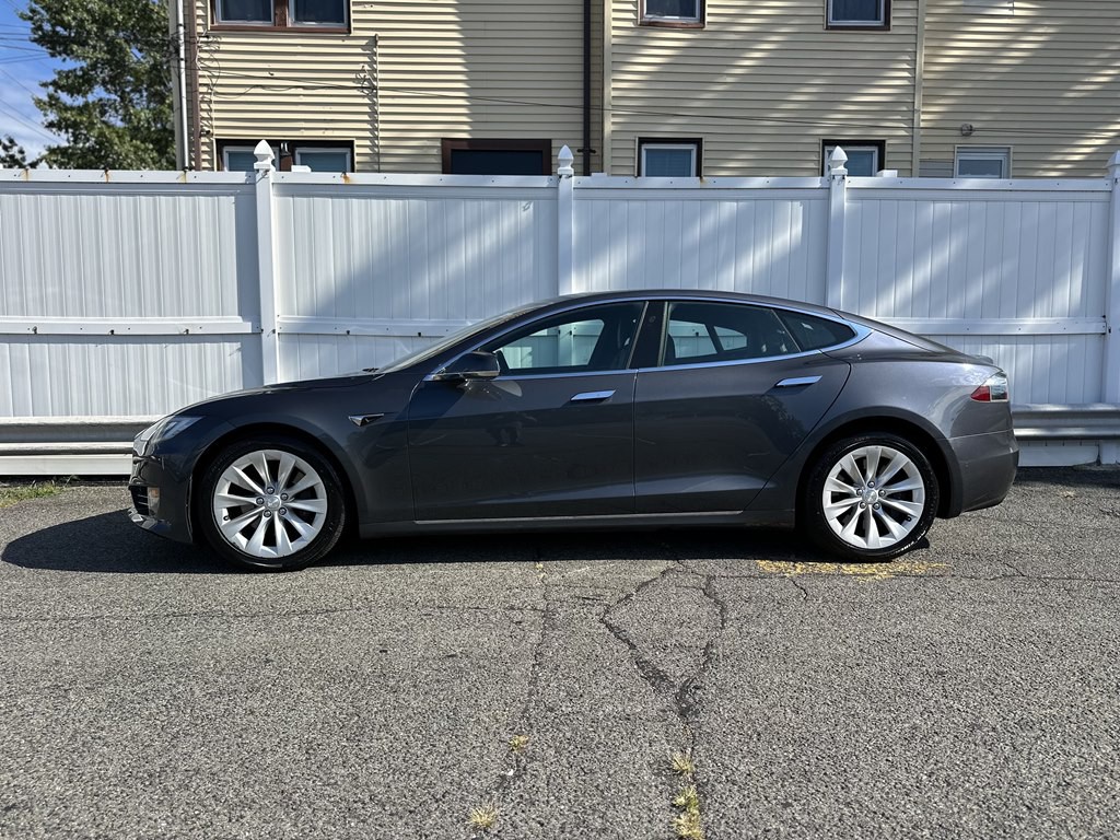 2017 Tesla Model S Image 4