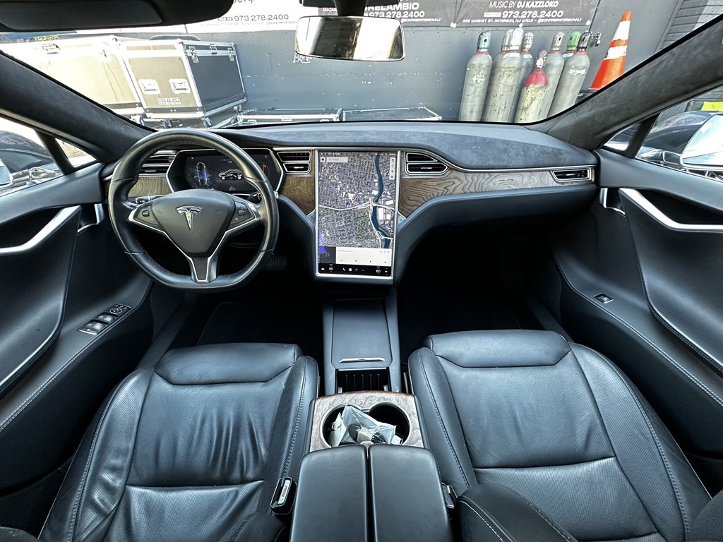 2017 Tesla Model S Image 9