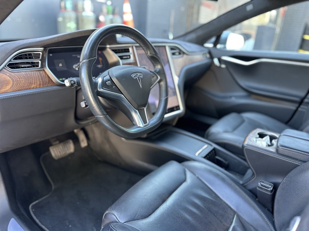 2017 Tesla Model S Image 10