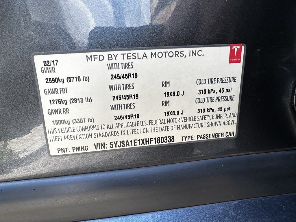 2017 Tesla Model S Image 16