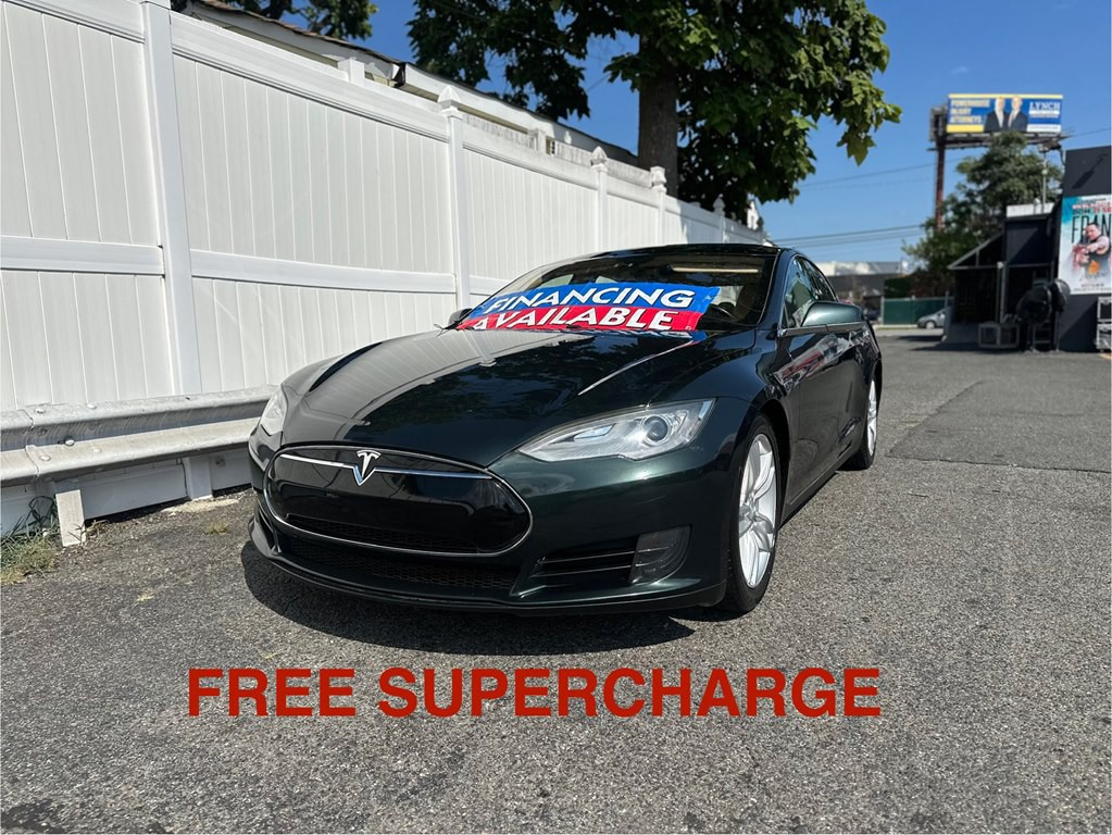 2013 Tesla Model S Image 1