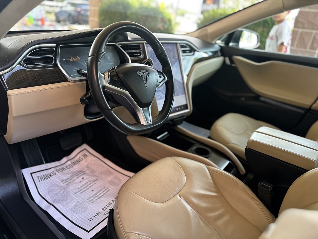 2013 Tesla Model S Image 10
