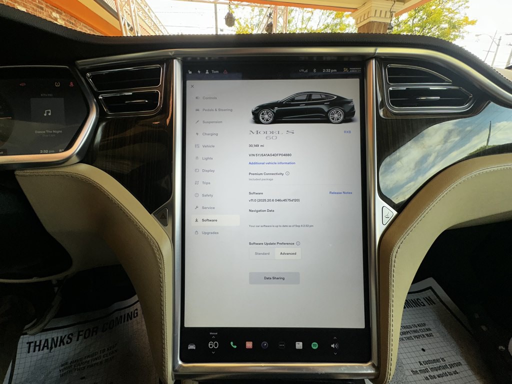 2013 Tesla Model S Image 11