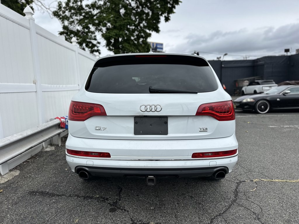 2015 Audi Q7 Image 6