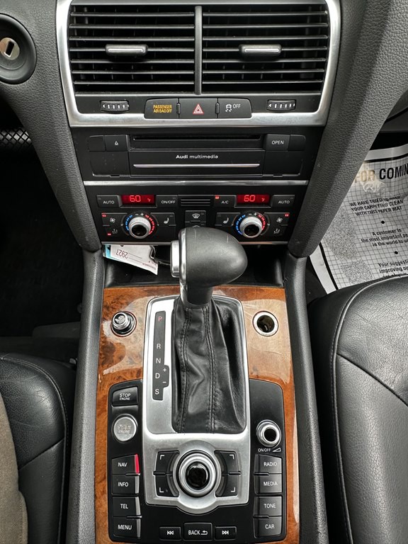 2015 Audi Q7 Image 12