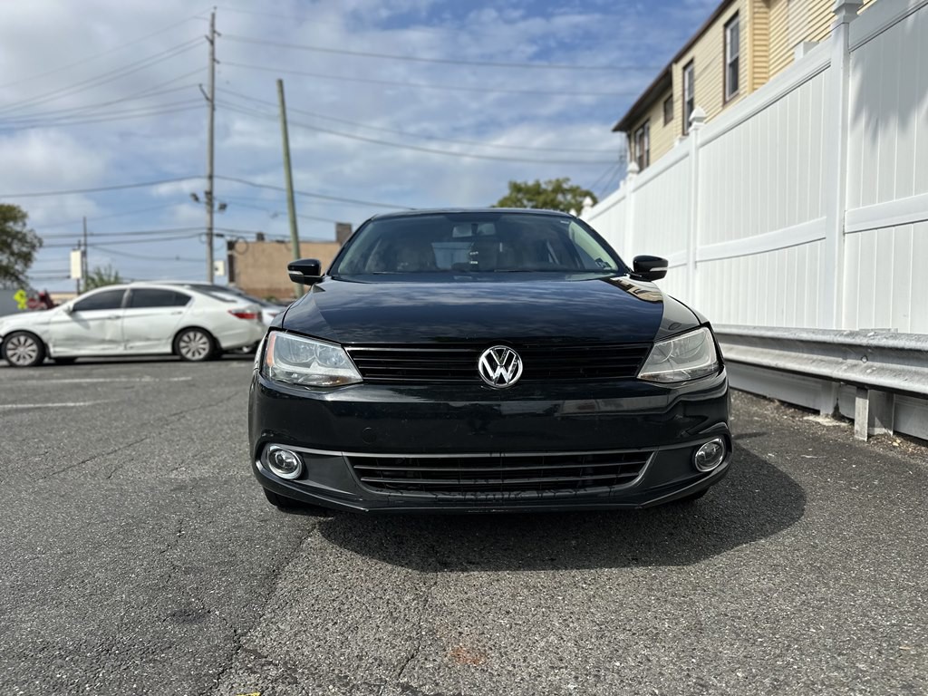 2013 Volkswagen Jetta Image 2