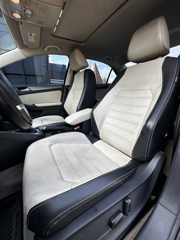 2013 Volkswagen Jetta Image 14