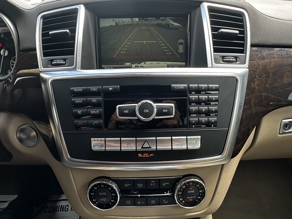 2013 Mercedes-Benz GL-Class Image 14